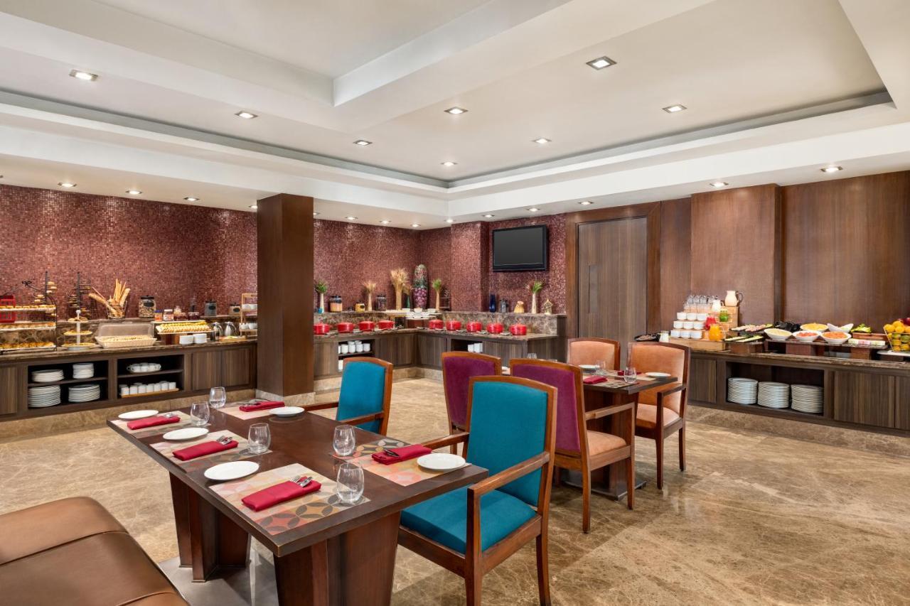Hotel Ramada By Wyndham Jaipur North Esterno foto