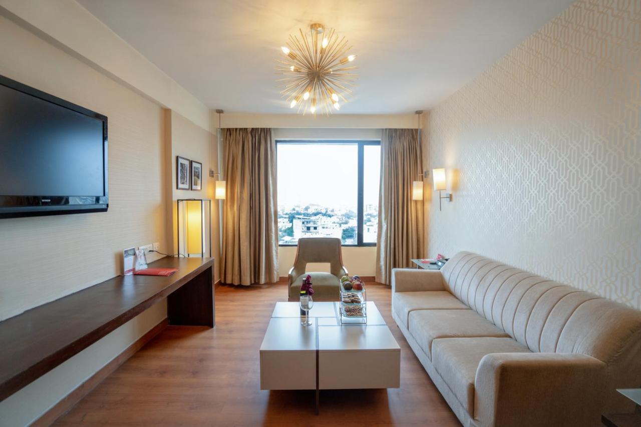 Hotel Ramada By Wyndham Jaipur North Esterno foto