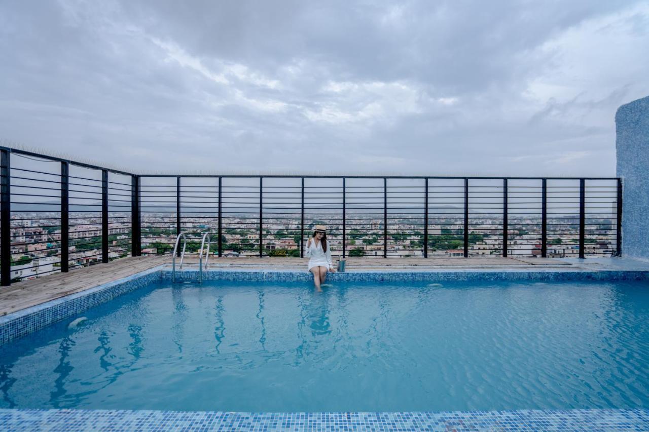 Hotel Ramada By Wyndham Jaipur North Esterno foto